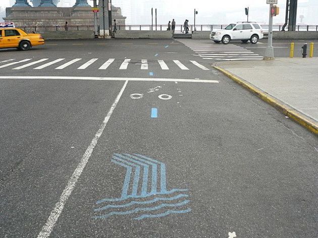 Bike lanes that approach the falls have been spruced up with markers for the NYC  Waterfalls.